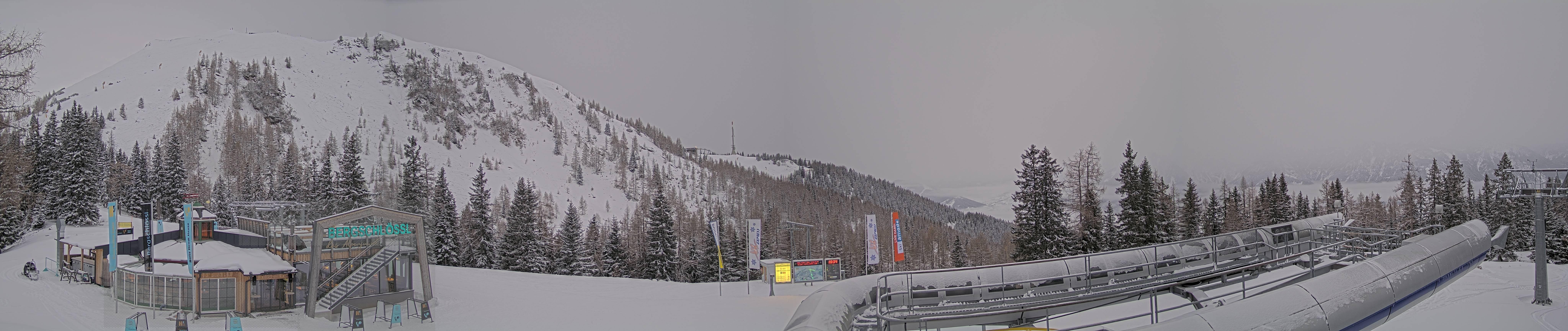 Archiv Foto Webcam Bergstation Höfi Express II (1821 m)