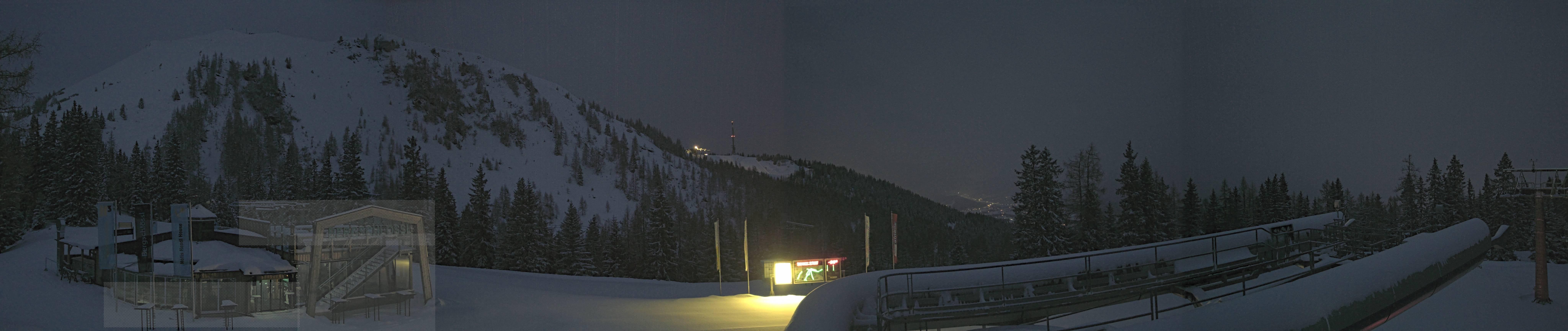 Archiv Foto Webcam Bergstation Höfi Express II (1821 m)