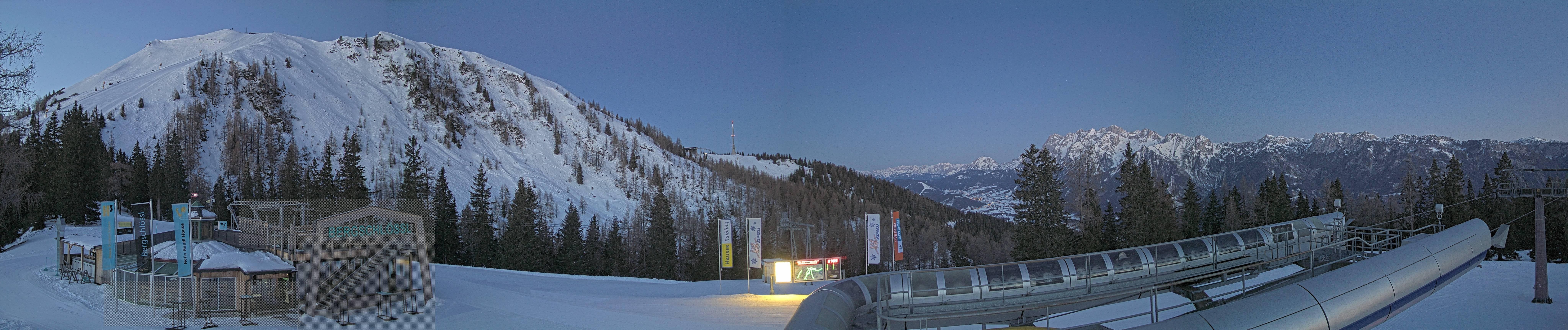 Archiv Foto Webcam Bergstation Höfi Express II (1821 m)