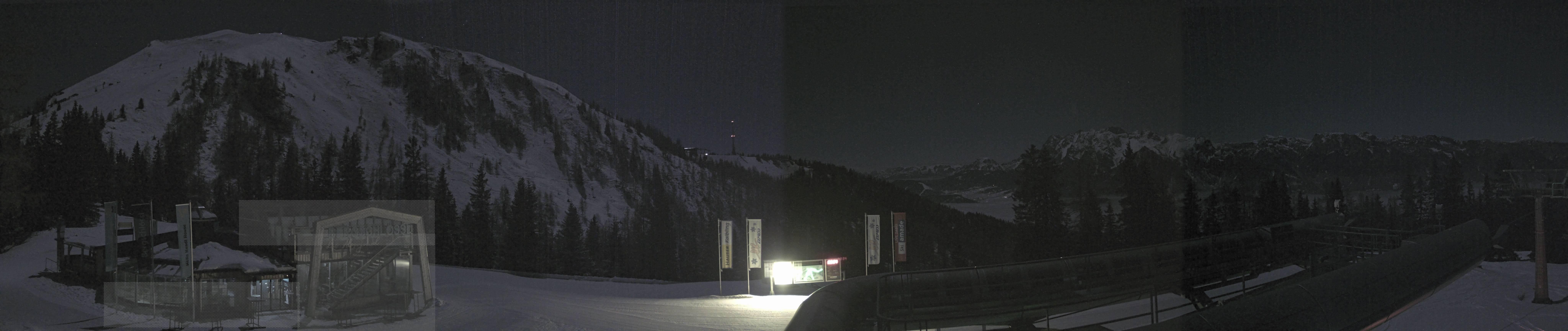 Archiv Foto Webcam Bergstation Höfi Express II (1821 m)