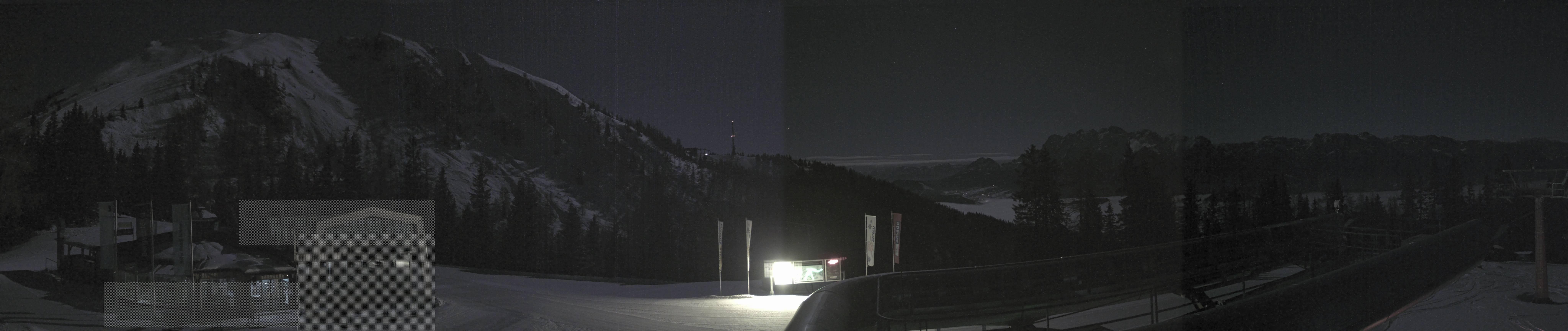 Archiv Foto Webcam Bergstation Höfi Express II (1821 m)