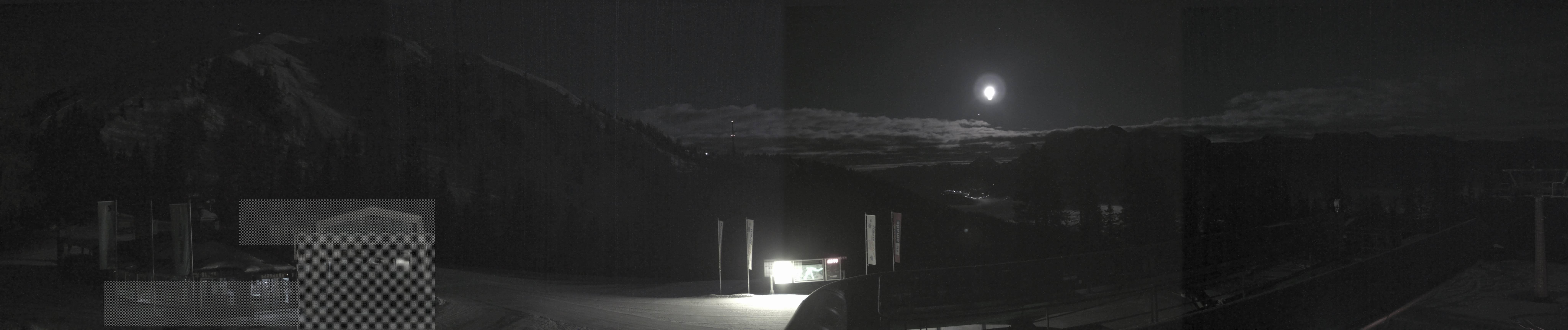 Archiv Foto Webcam Bergstation Höfi Express II (1821 m)