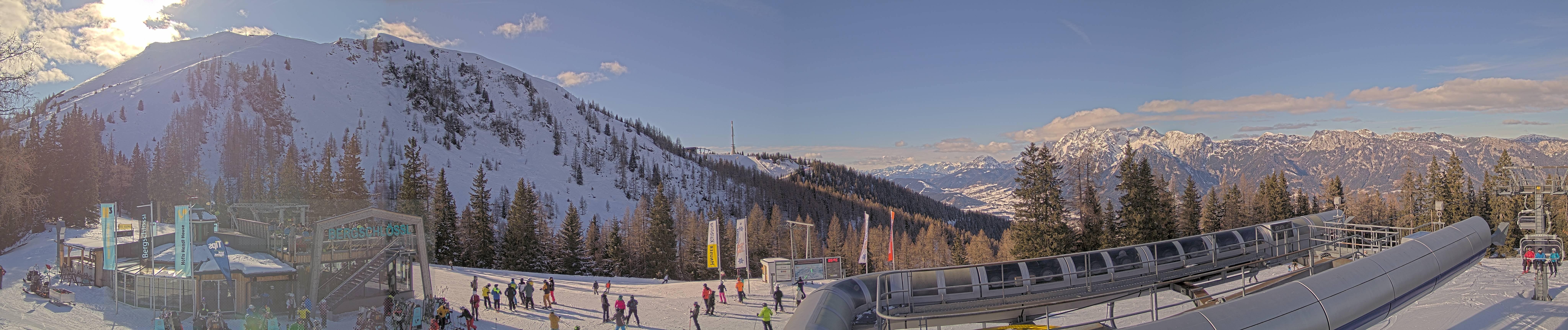 Archiv Foto Webcam Bergstation Höfi Express II (1821 m)