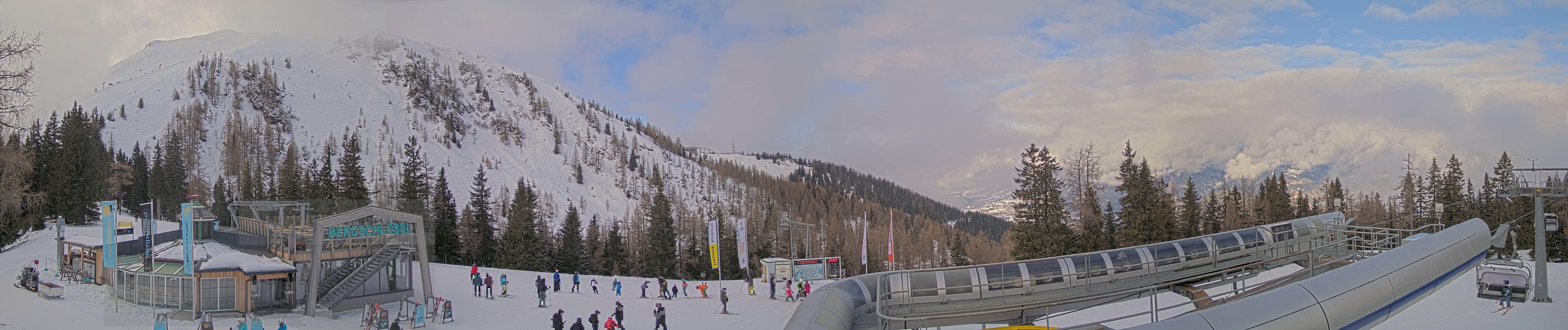 Archiv Foto Webcam Bergstation Höfi Express II (1821 m)