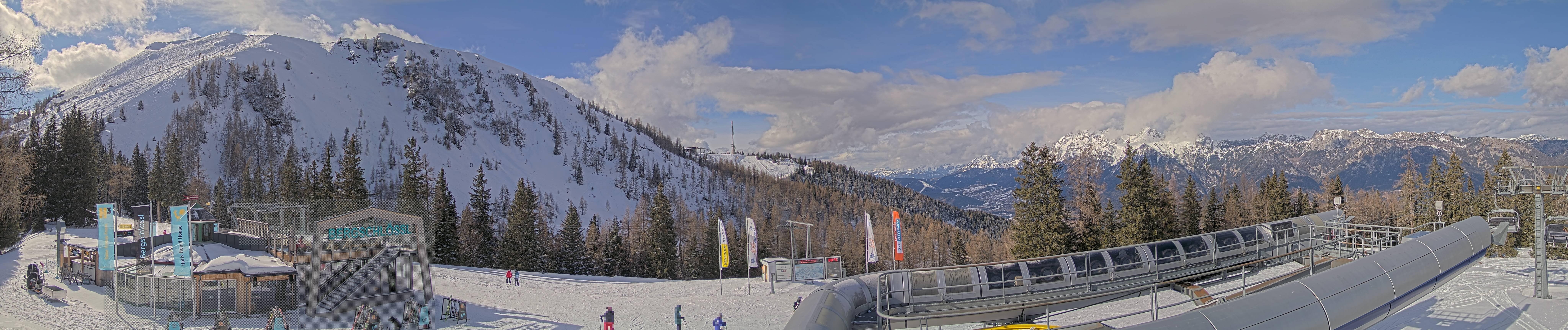 Archiv Foto Webcam Bergstation Höfi Express II (1821 m)