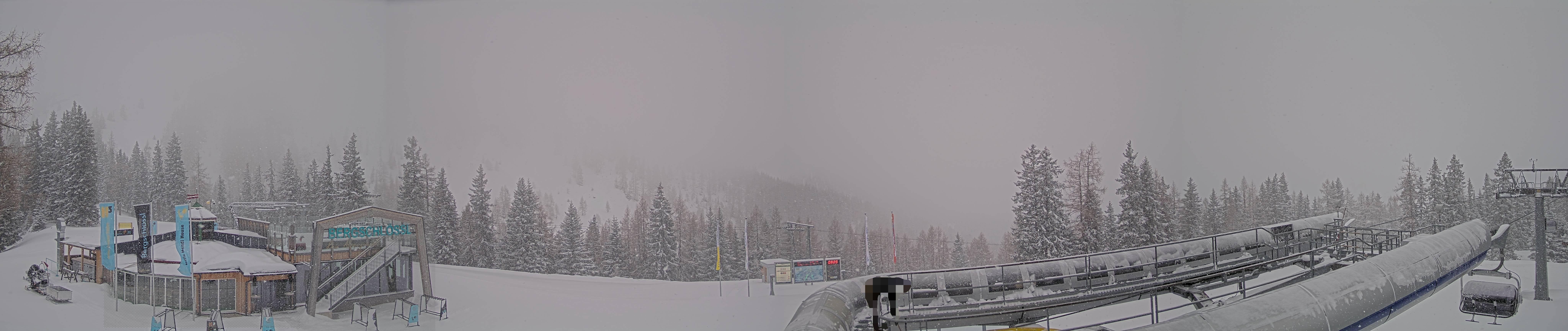 Archived image Webcam Top station Höfi Express II (1821 m)