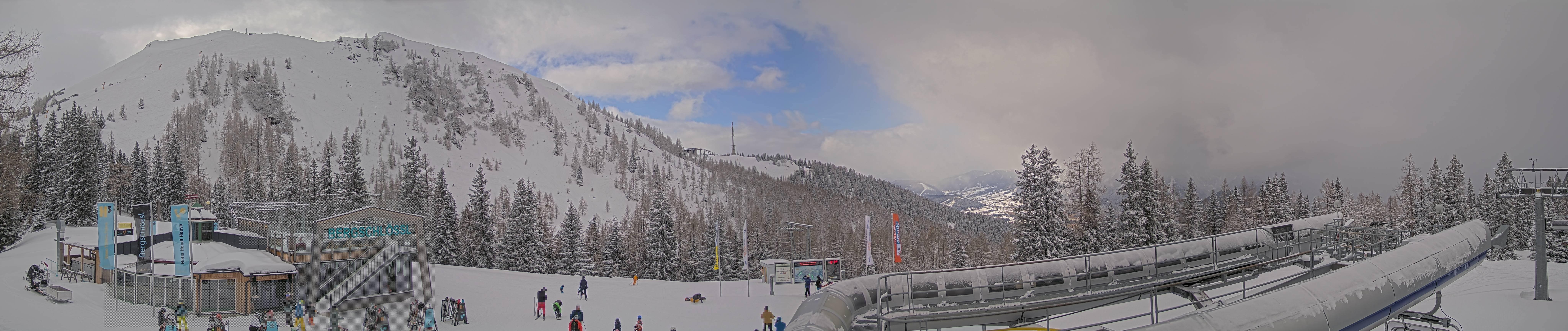 Archived image Webcam Top station Höfi Express II (1821 m)