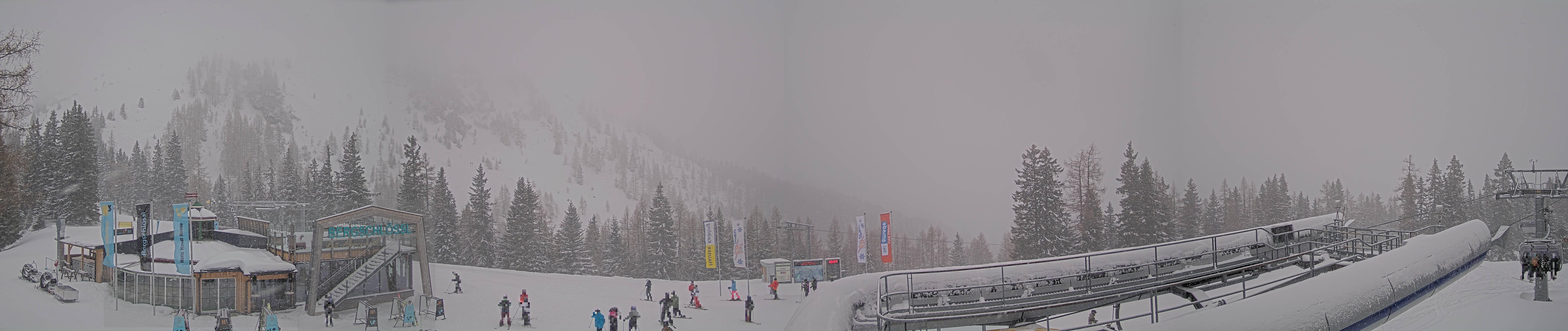 Archiv Foto Webcam Bergstation Höfi Express II (1821 m)