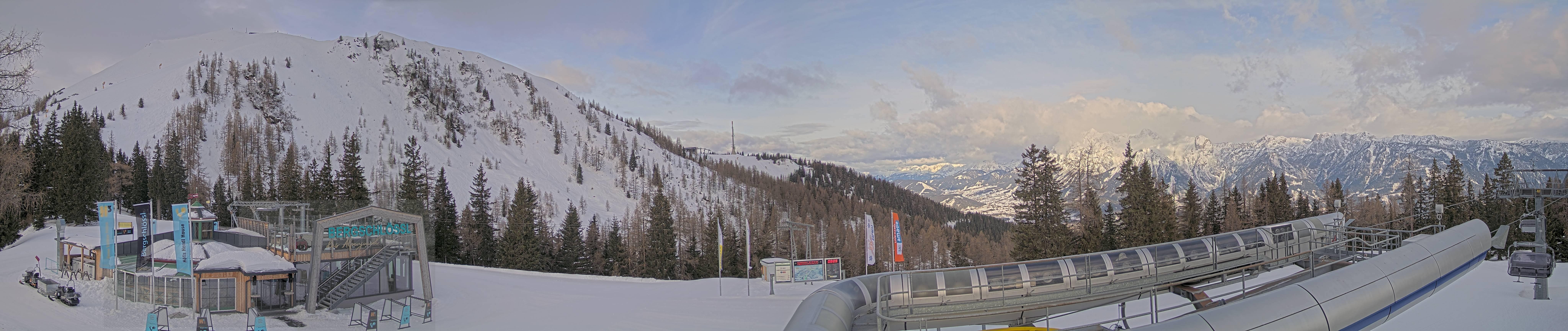 Archiv Foto Webcam Bergstation Höfi Express II (1821 m)