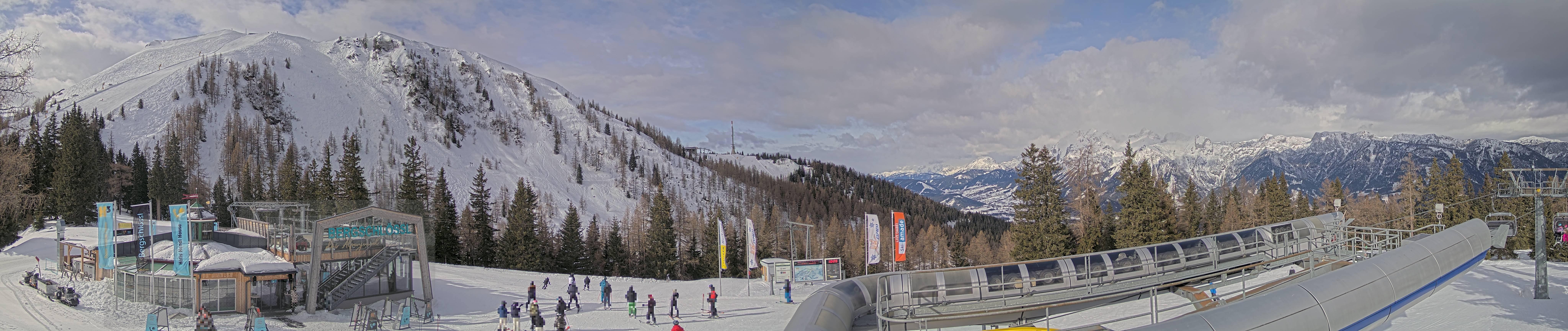 Archiv Foto Webcam Bergstation Höfi Express II (1821 m)