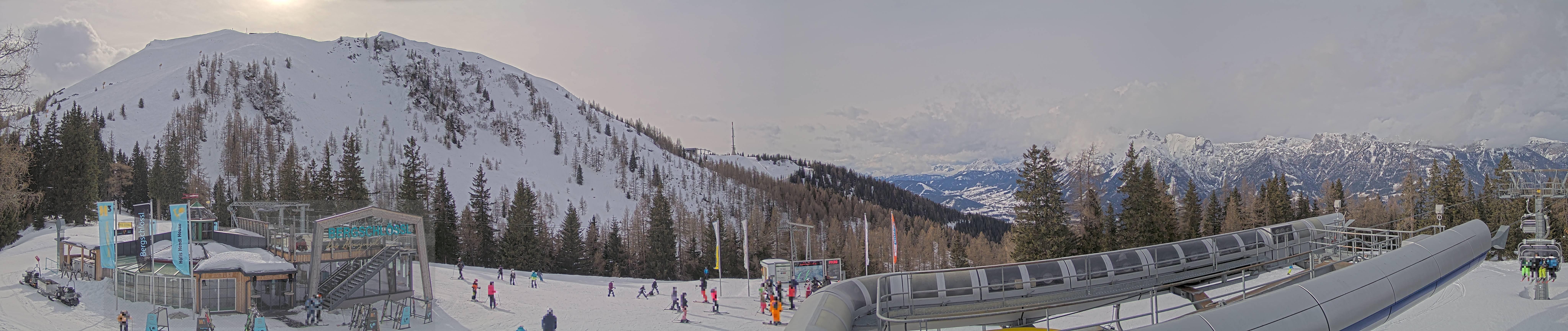 Archiv Foto Webcam Bergstation Höfi Express II (1821 m)