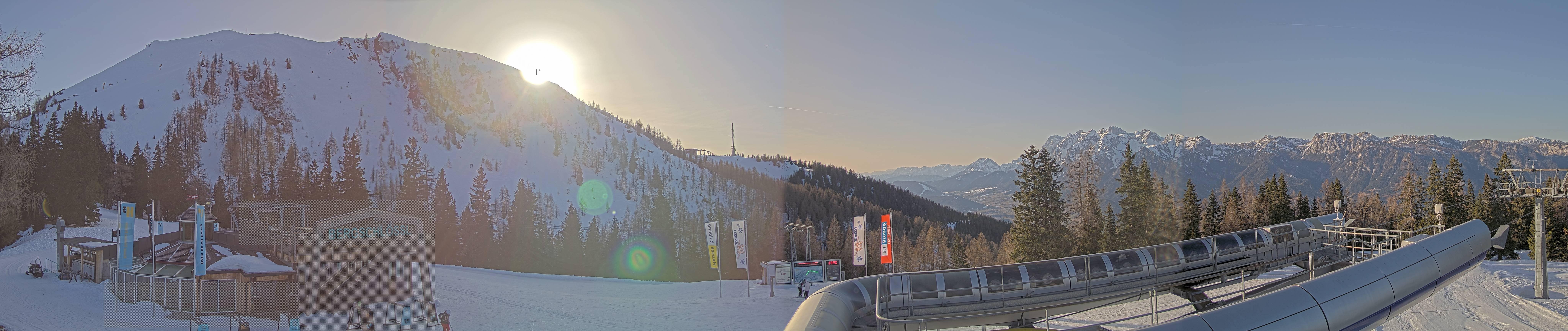 Archiv Foto Webcam Bergstation Höfi Express II (1821 m)