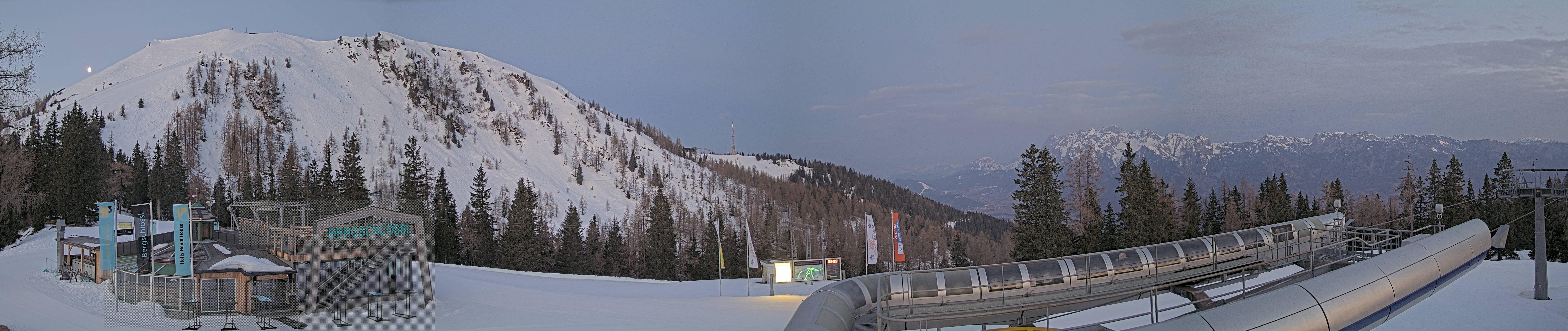 Archiv Foto Webcam Bergstation Höfi Express II (1821 m)