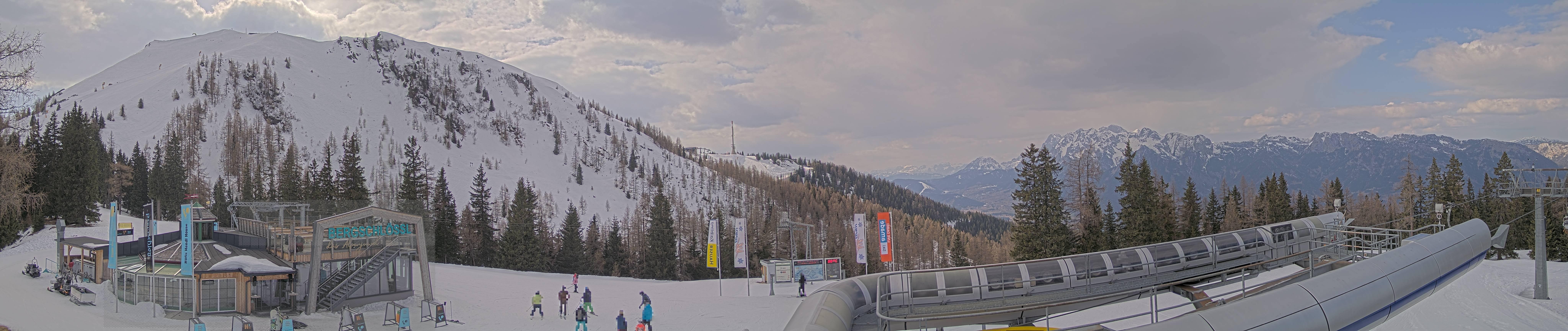 Archiv Foto Webcam Bergstation Höfi Express II (1821 m)