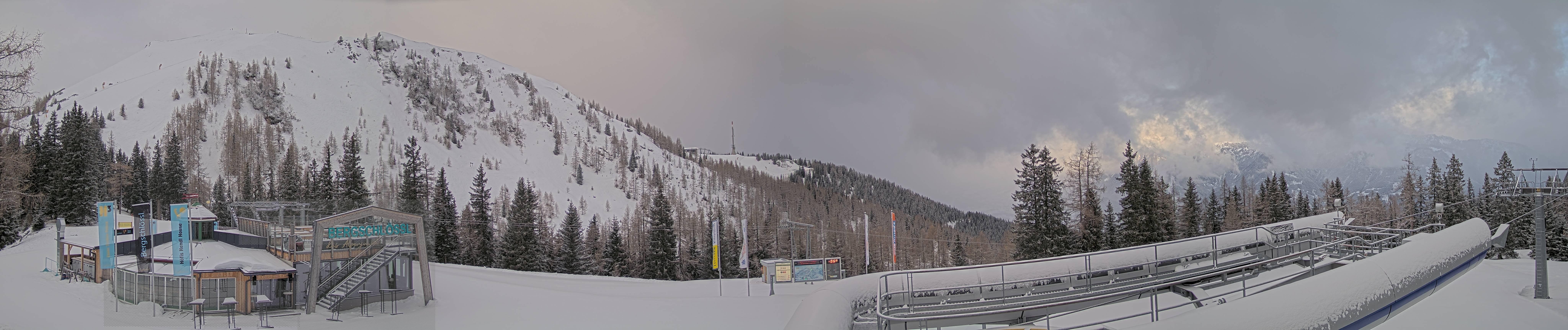 Archiv Foto Webcam Bergstation Höfi Express II (1821 m)