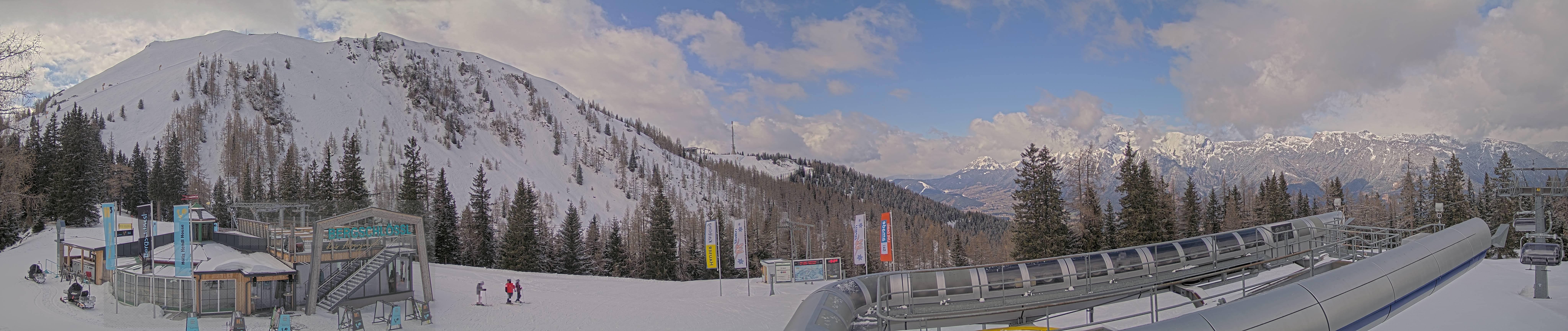 Archiv Foto Webcam Bergstation Höfi Express II (1821 m)