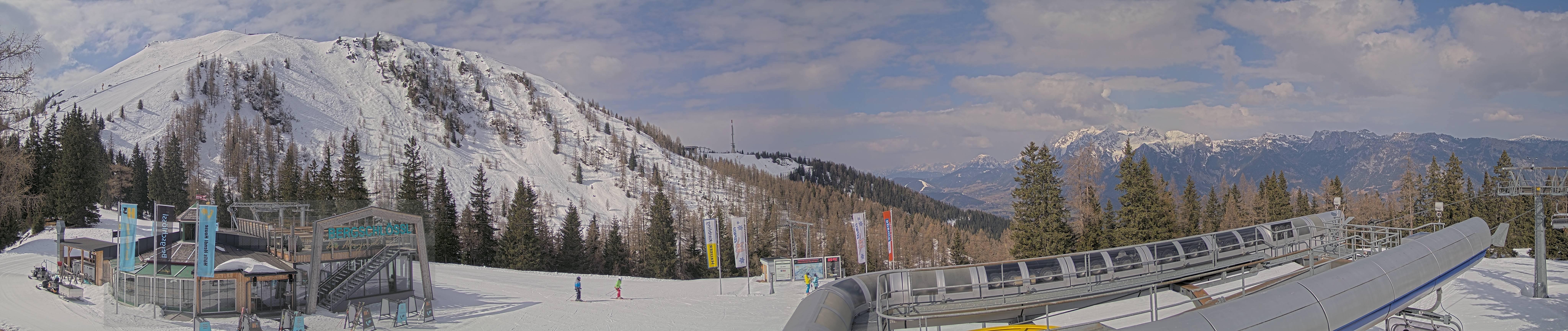 Archived image Webcam Top station Höfi Express II (1821 m)