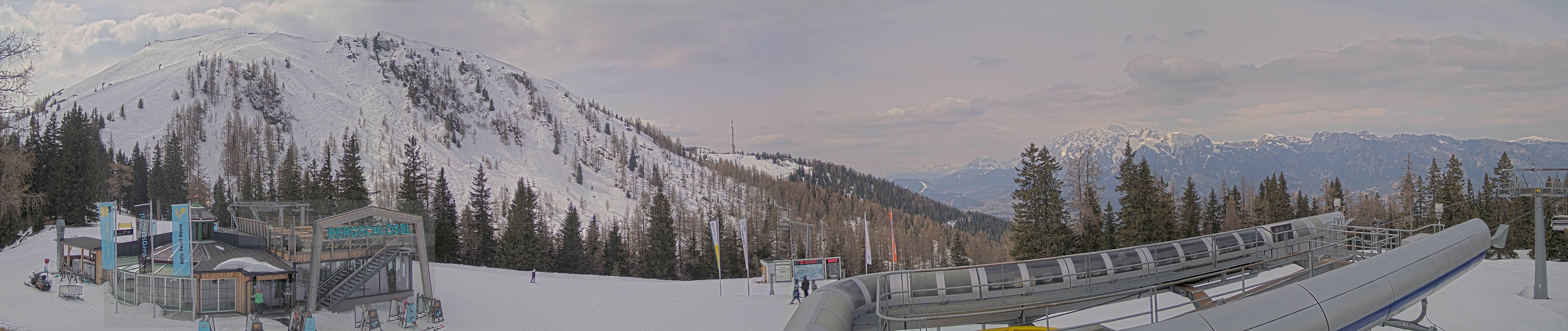 Archiv Foto Webcam Bergstation Höfi Express II (1821 m)