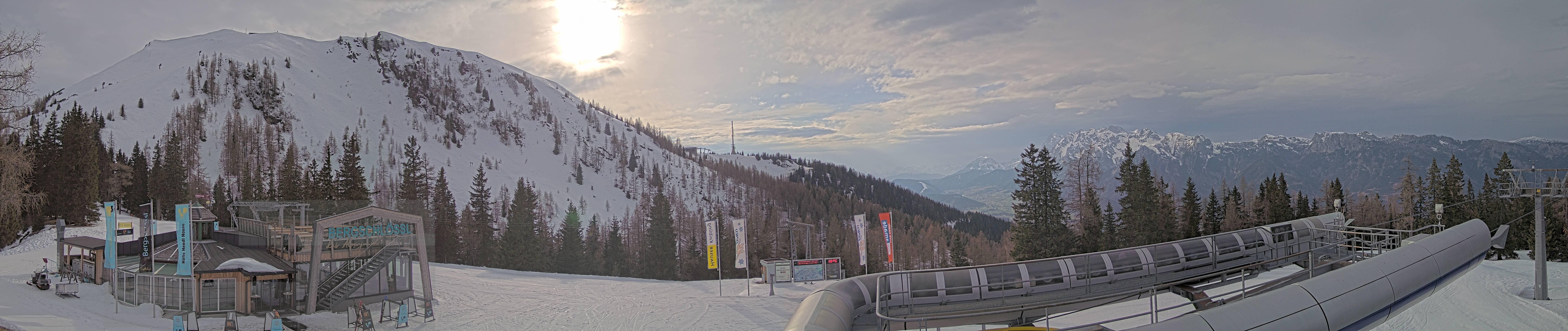 Archiv Foto Webcam Bergstation Höfi Express II (1821 m)