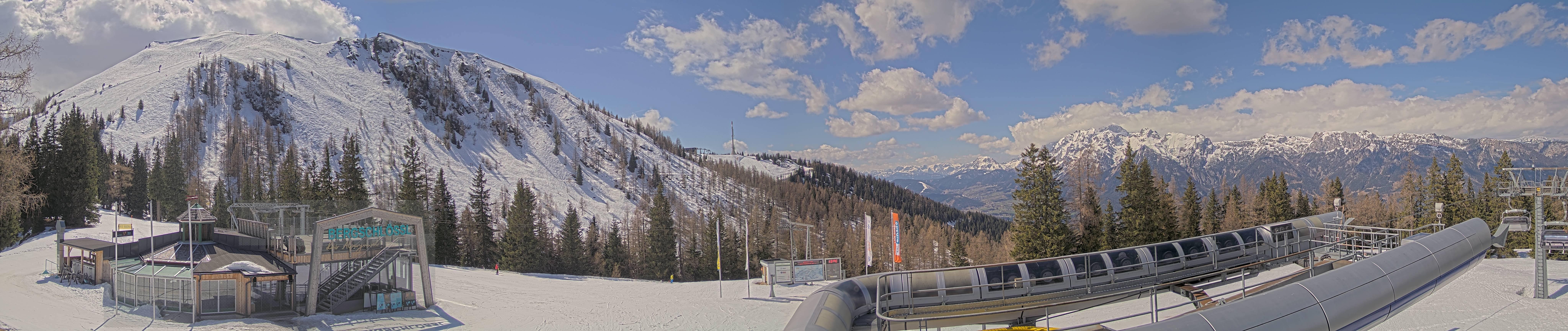 Archiv Foto Webcam Bergstation Höfi Express II (1821 m)