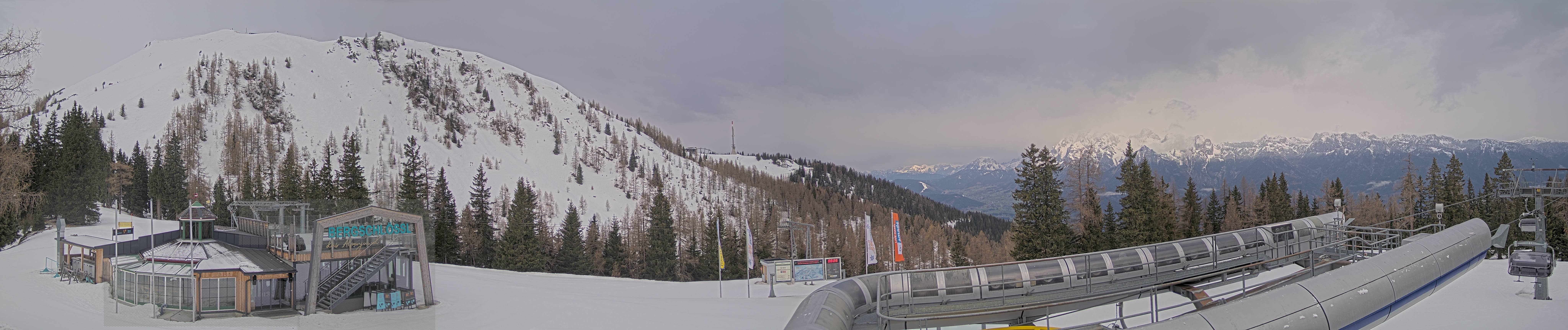 Archiv Foto Webcam Bergstation Höfi Express II (1821 m)