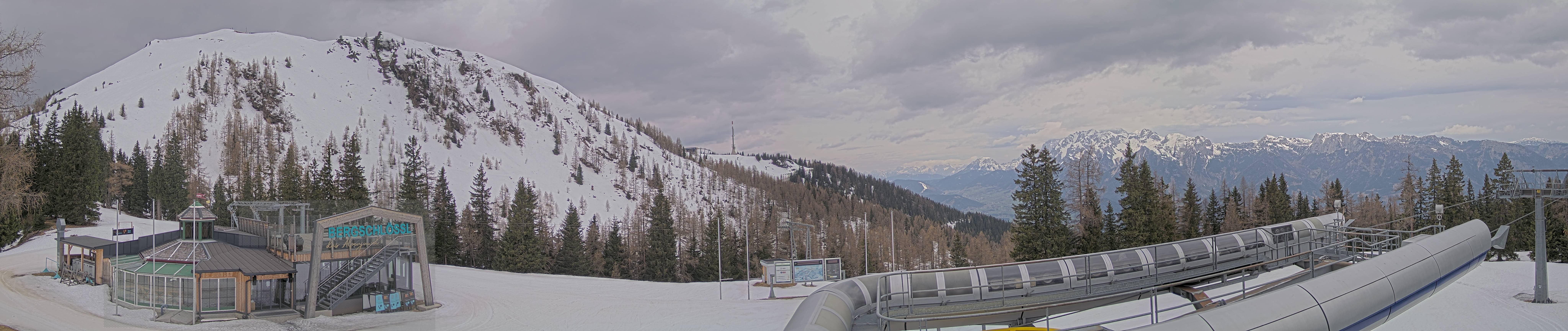 Archived image Webcam Top station Höfi Express II (1821 m)