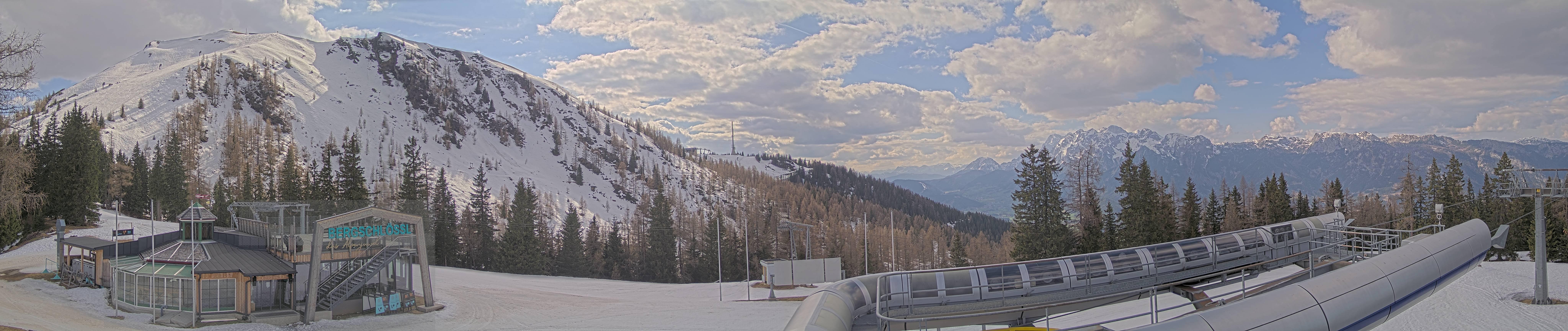 Archived image Webcam Top station Höfi Express II (1821 m)