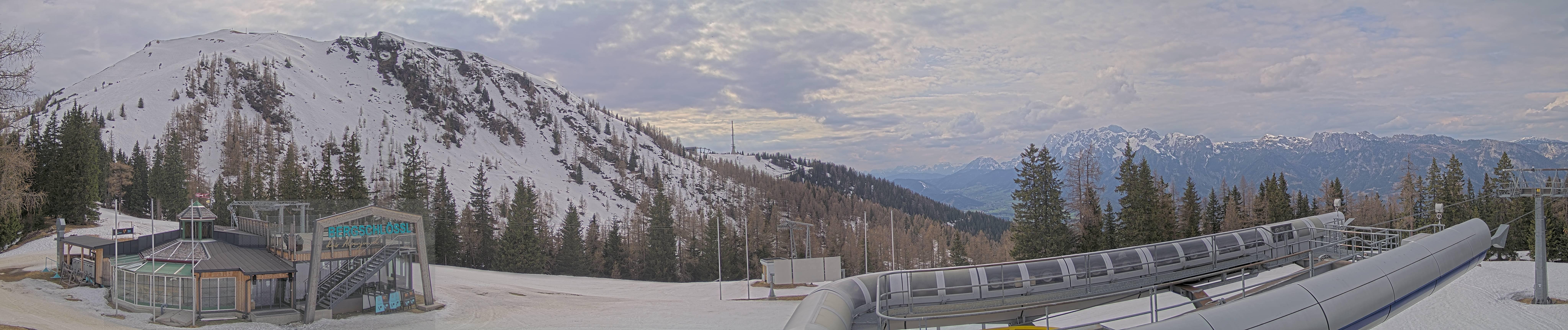 Archived image Webcam Top station Höfi Express II (1821 m)