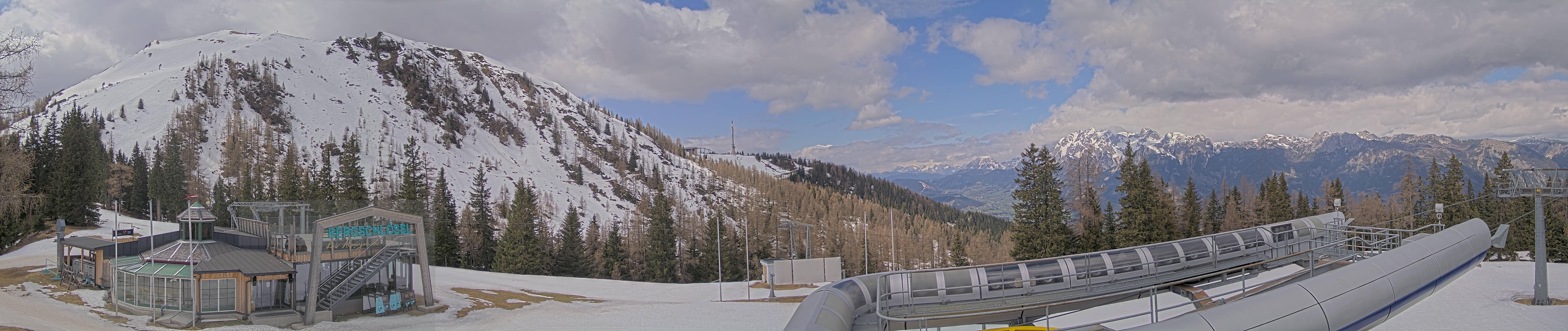 Archiv Foto Webcam Bergstation Höfi Express II (1821 m)