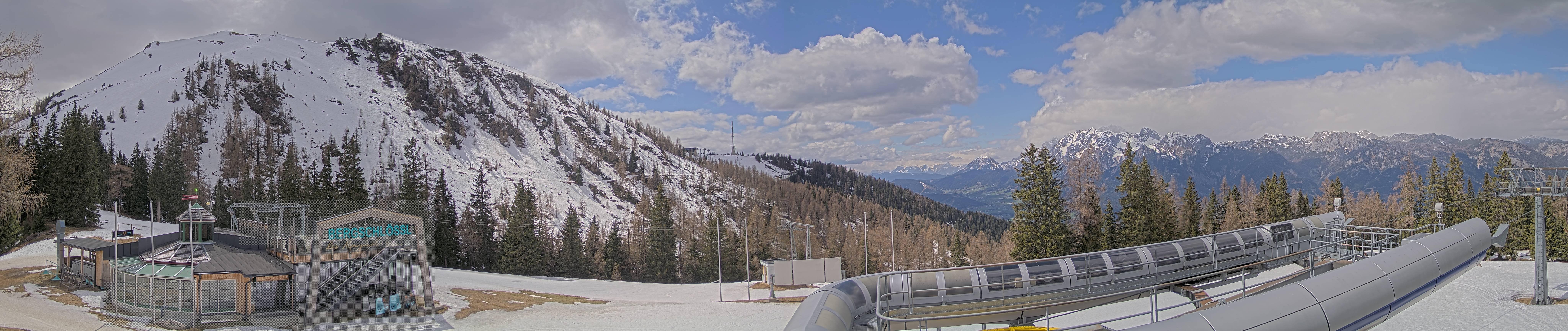 Archiv Foto Webcam Bergstation Höfi Express II (1821 m)