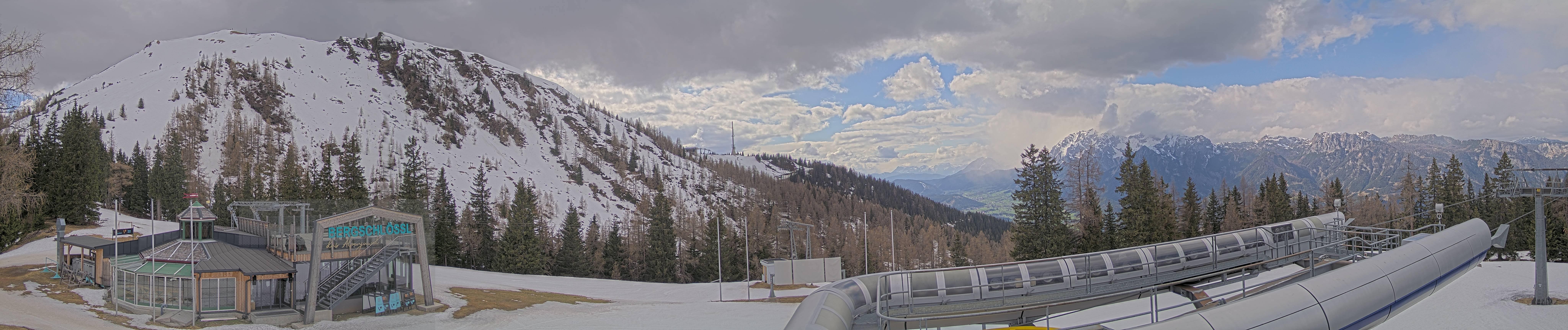 Archiv Foto Webcam Bergstation Höfi Express II (1821 m)