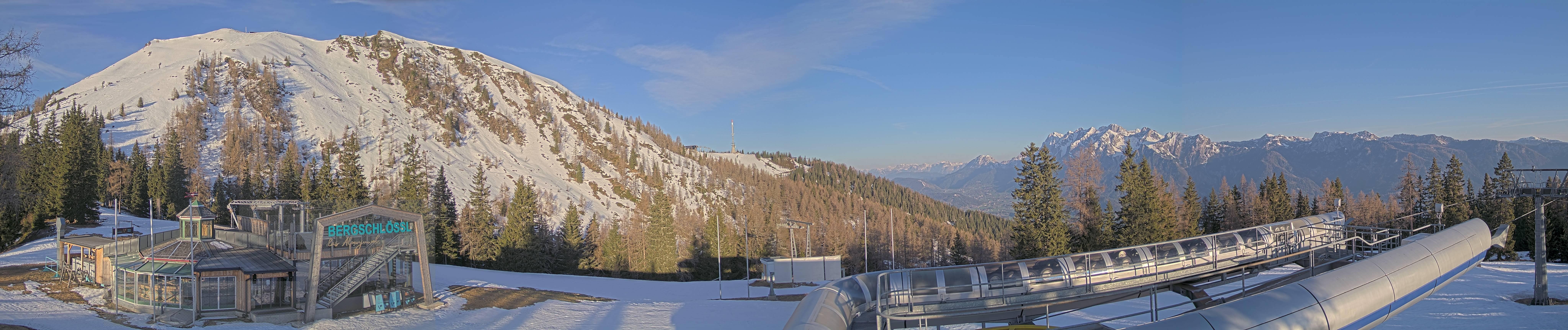 Archived image Webcam Top station Höfi Express II (1821 m)