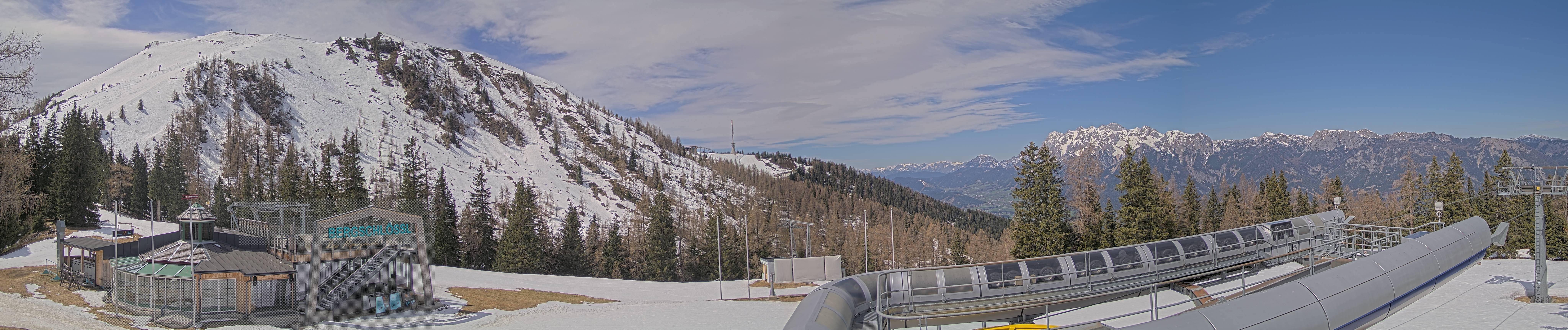 Archived image Webcam Top station Höfi Express II (1821 m)