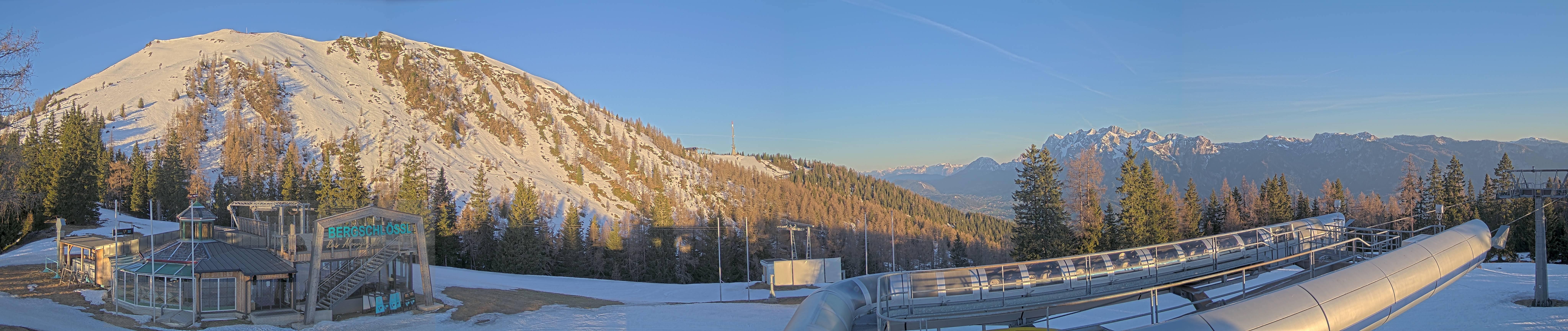 Archiv Foto Webcam Bergstation Höfi Express II (1821 m)