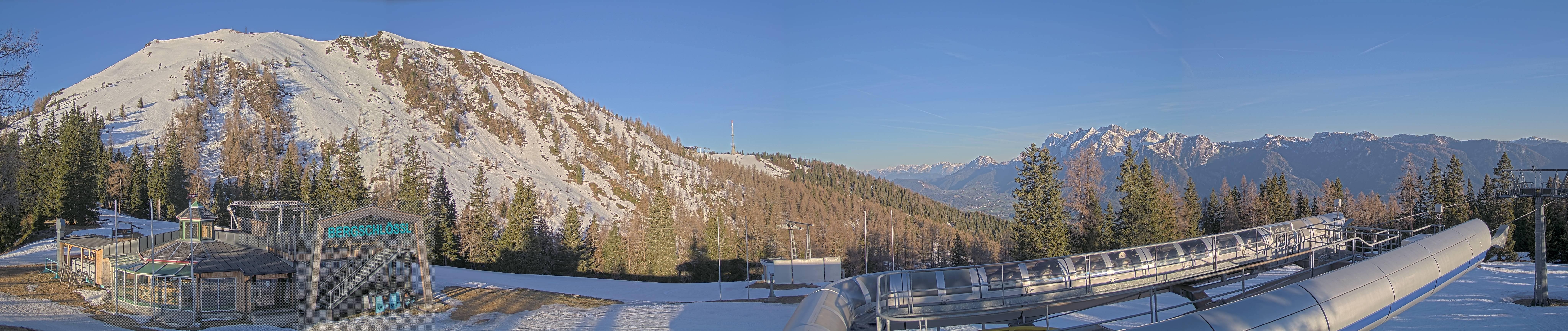 Archiv Foto Webcam Bergstation Höfi Express II (1821 m)