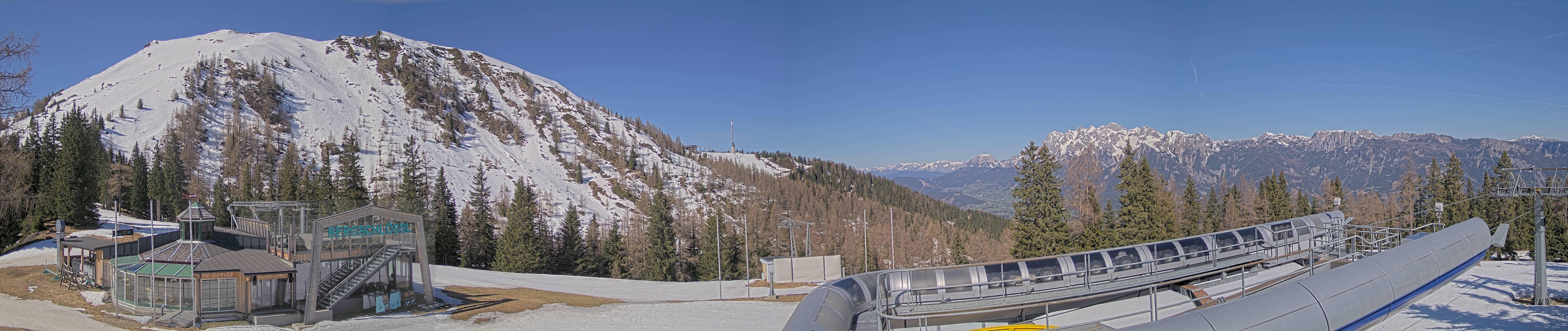 Archiv Foto Webcam Bergstation Höfi Express II (1821 m)