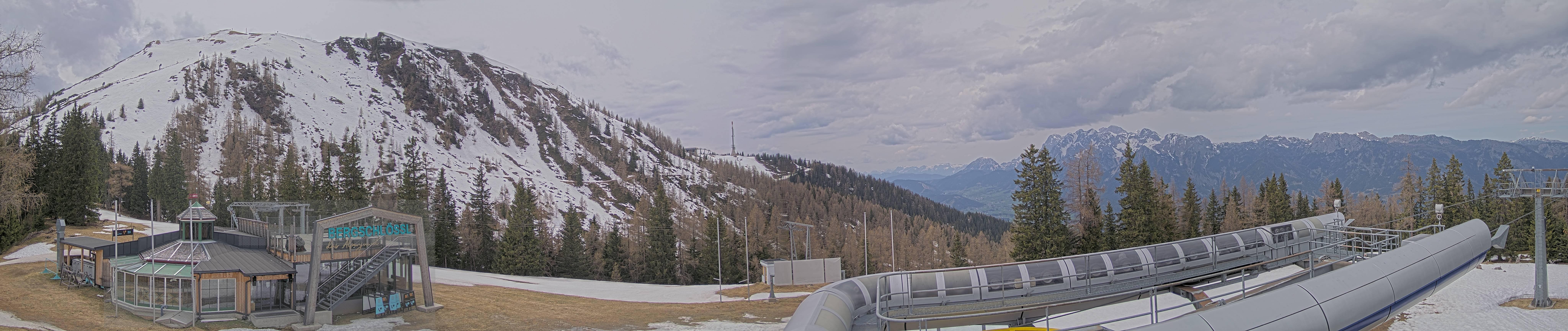 Archiv Foto Webcam Bergstation Höfi Express II (1821 m)