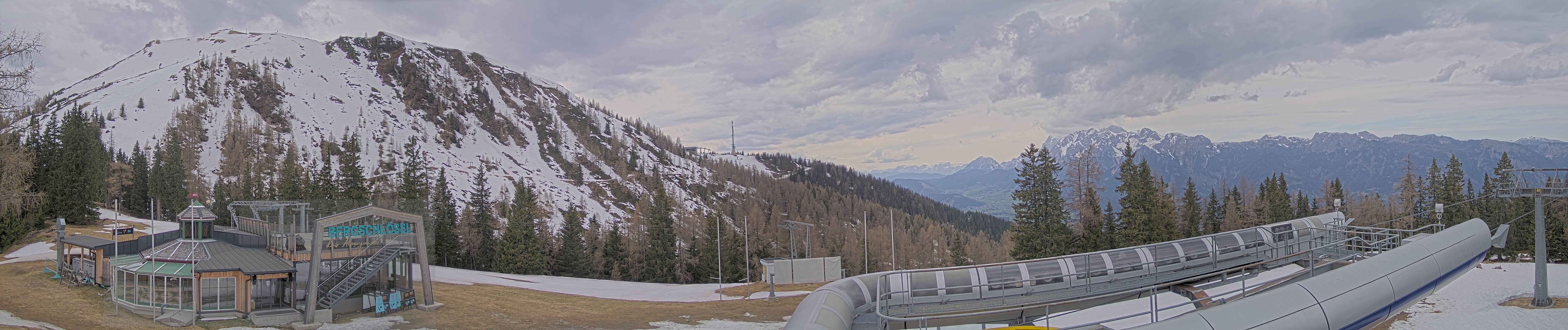 Archiv Foto Webcam Bergstation Höfi Express II (1821 m)