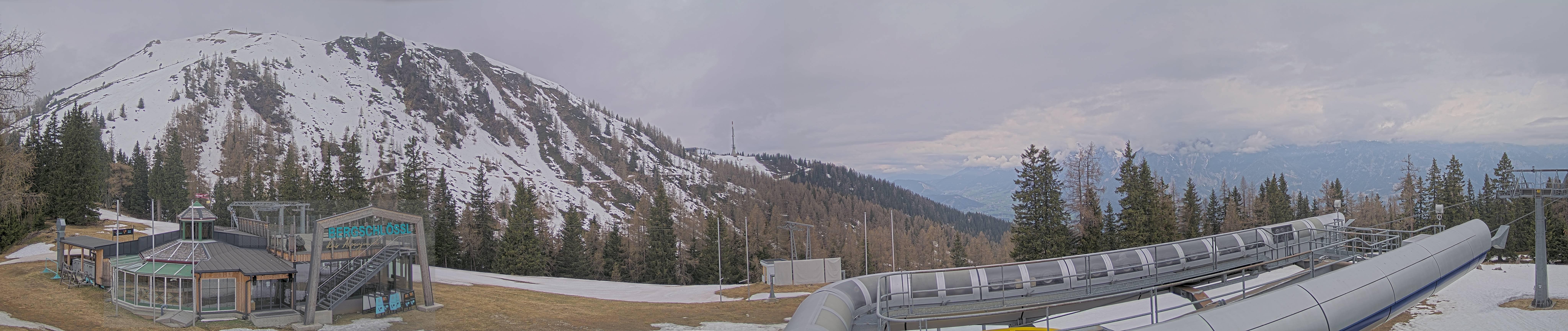 Archiv Foto Webcam Bergstation Höfi Express II (1821 m)