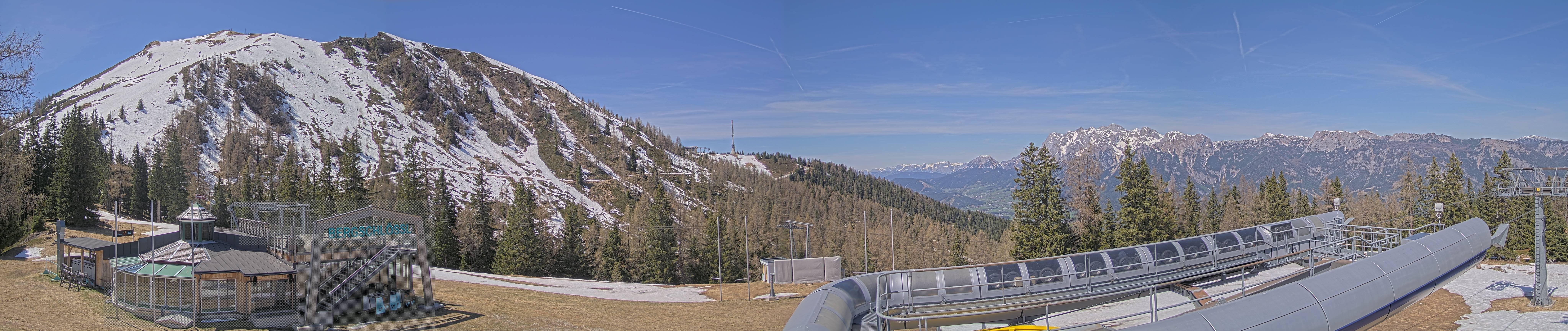 Archiv Foto Webcam Bergstation Höfi Express II (1821 m)