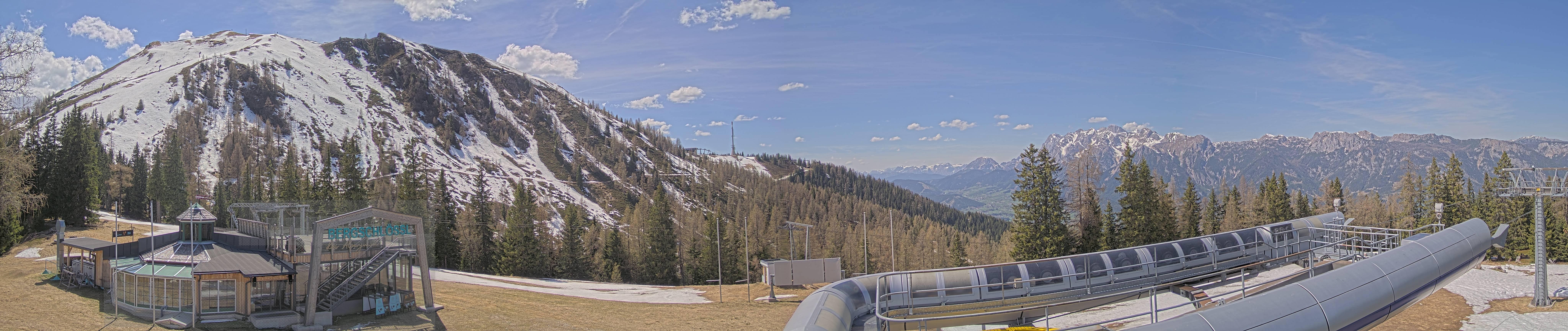 Archiv Foto Webcam Bergstation Höfi Express II (1821 m)