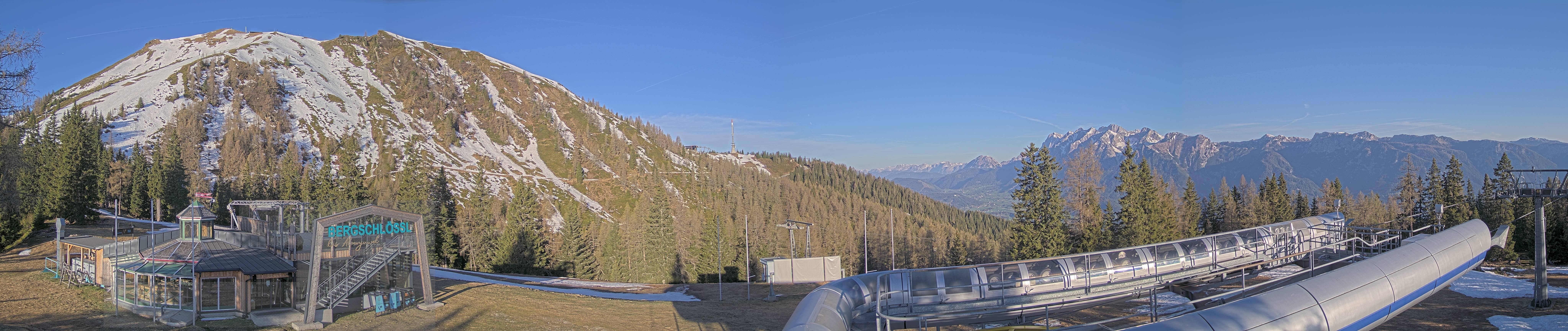 Archiv Foto Webcam Bergstation Höfi Express II (1821 m)