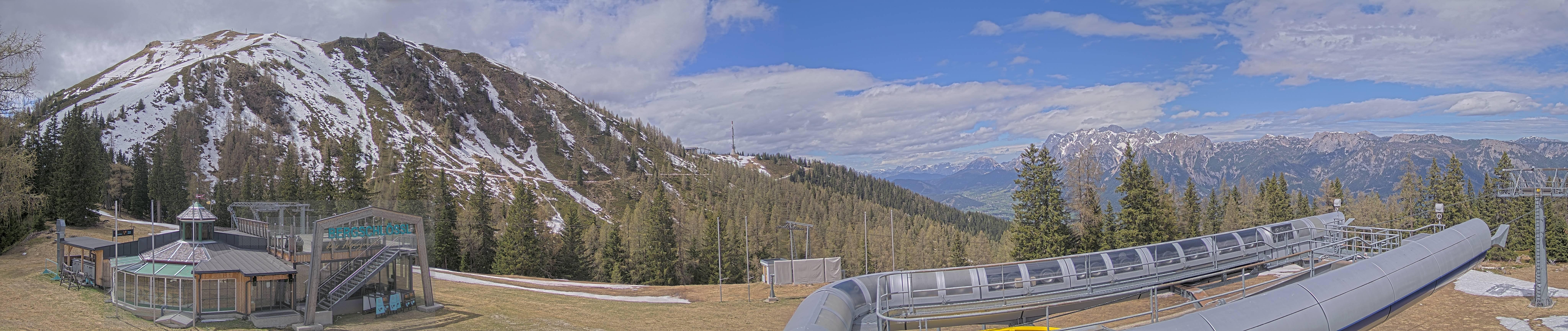 Archiv Foto Webcam Bergstation Höfi Express II (1821 m)
