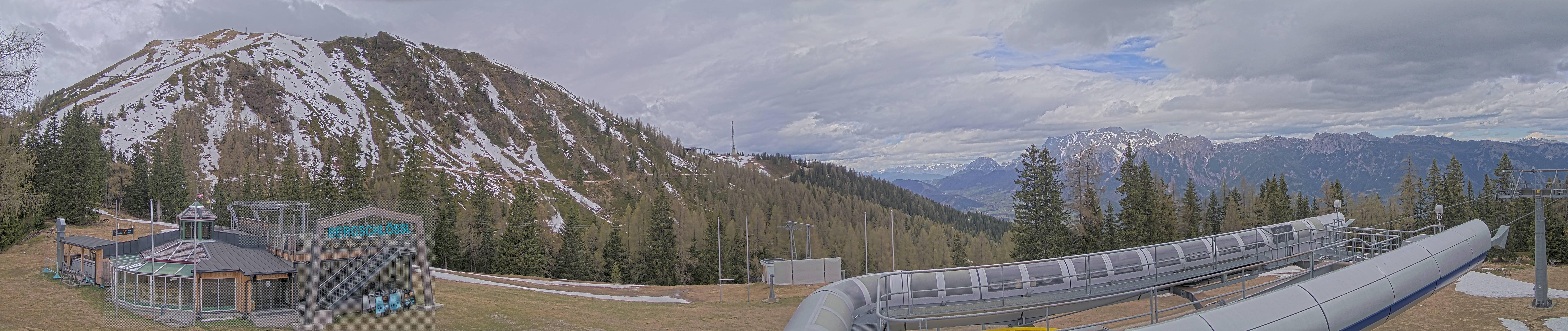 Archiv Foto Webcam Bergstation Höfi Express II (1821 m)
