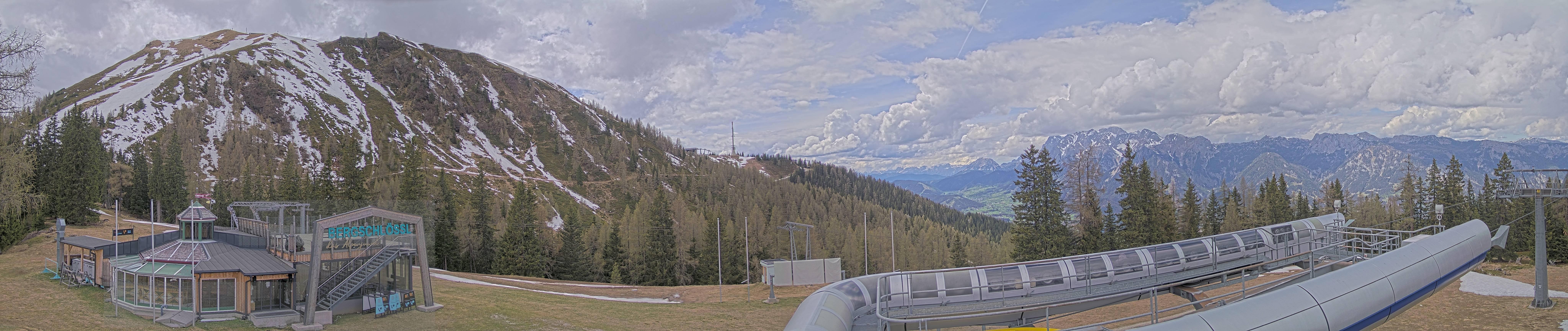 Archiv Foto Webcam Bergstation Höfi Express II (1821 m)