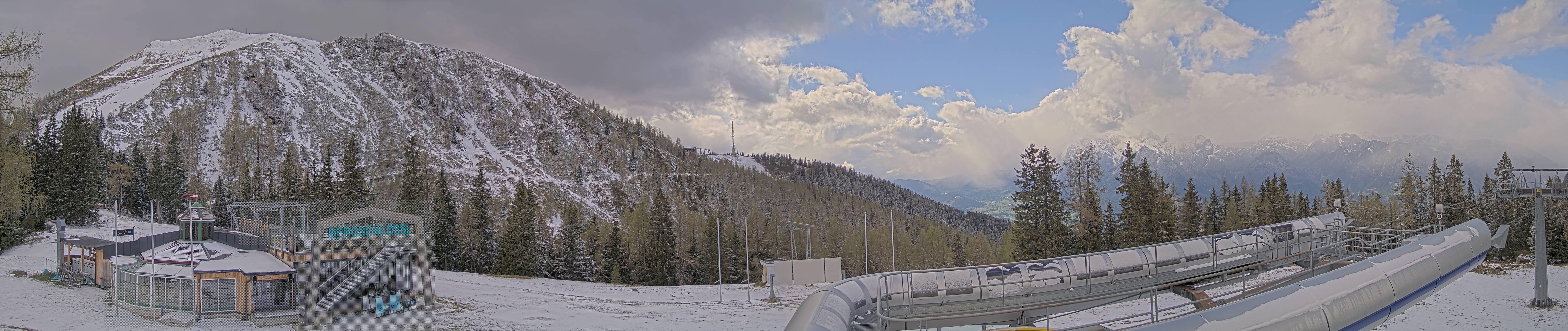Archiv Foto Webcam Bergstation Höfi Express II (1821 m)