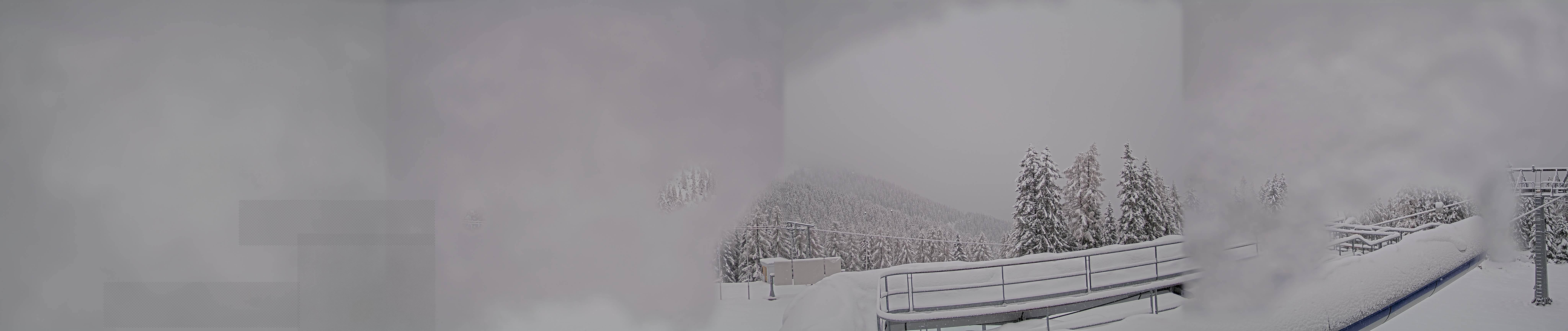 Archiv Foto Webcam Bergstation Höfi Express II (1821 m)