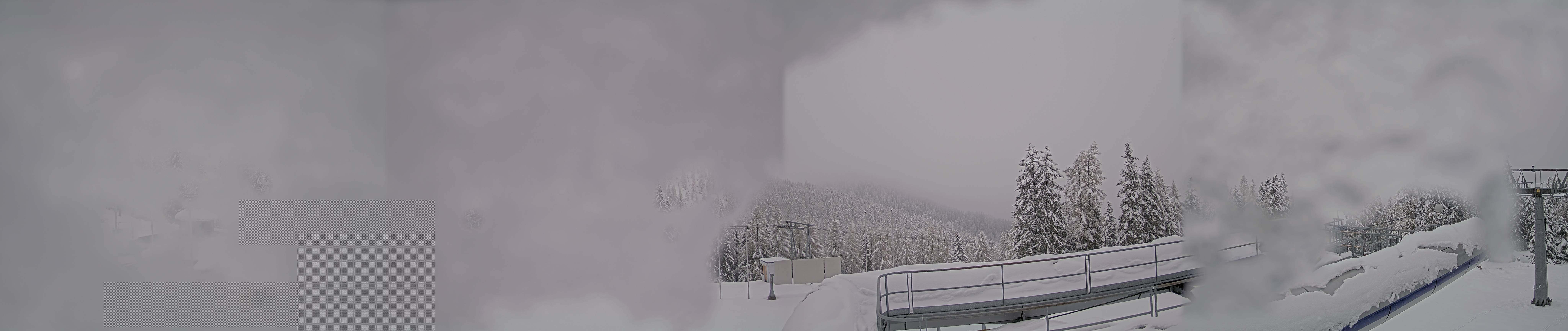 Archiv Foto Webcam Bergstation Höfi Express II (1821 m)
