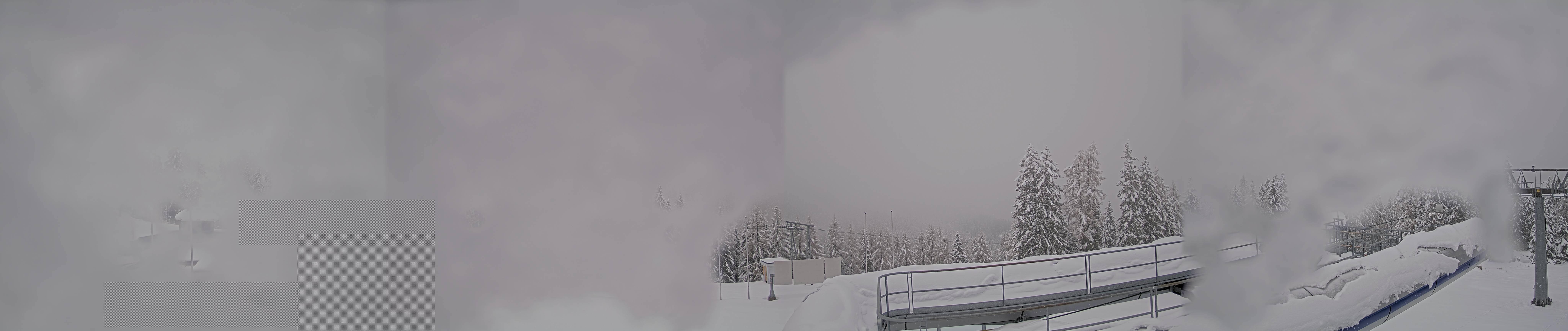 Archiv Foto Webcam Bergstation Höfi Express II (1821 m)