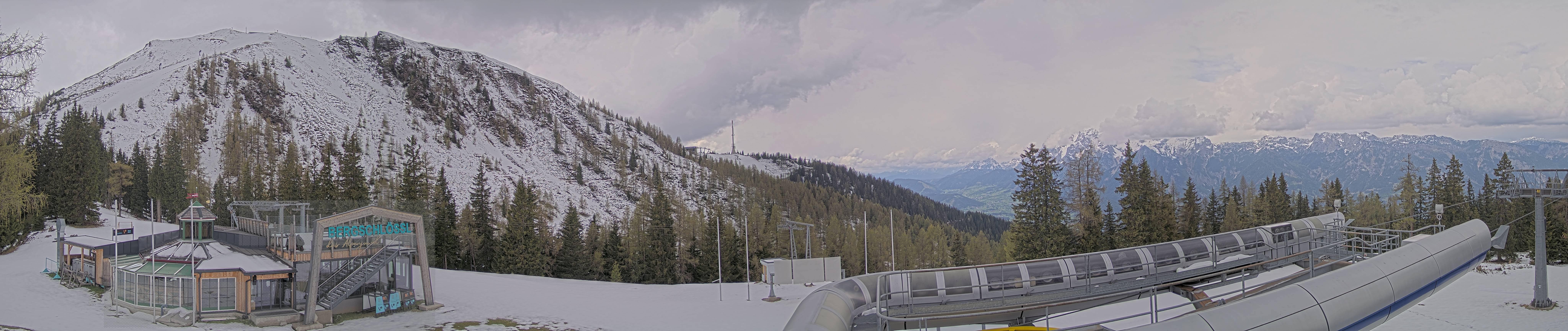 Archiv Foto Webcam Bergstation Höfi Express II (1821 m)